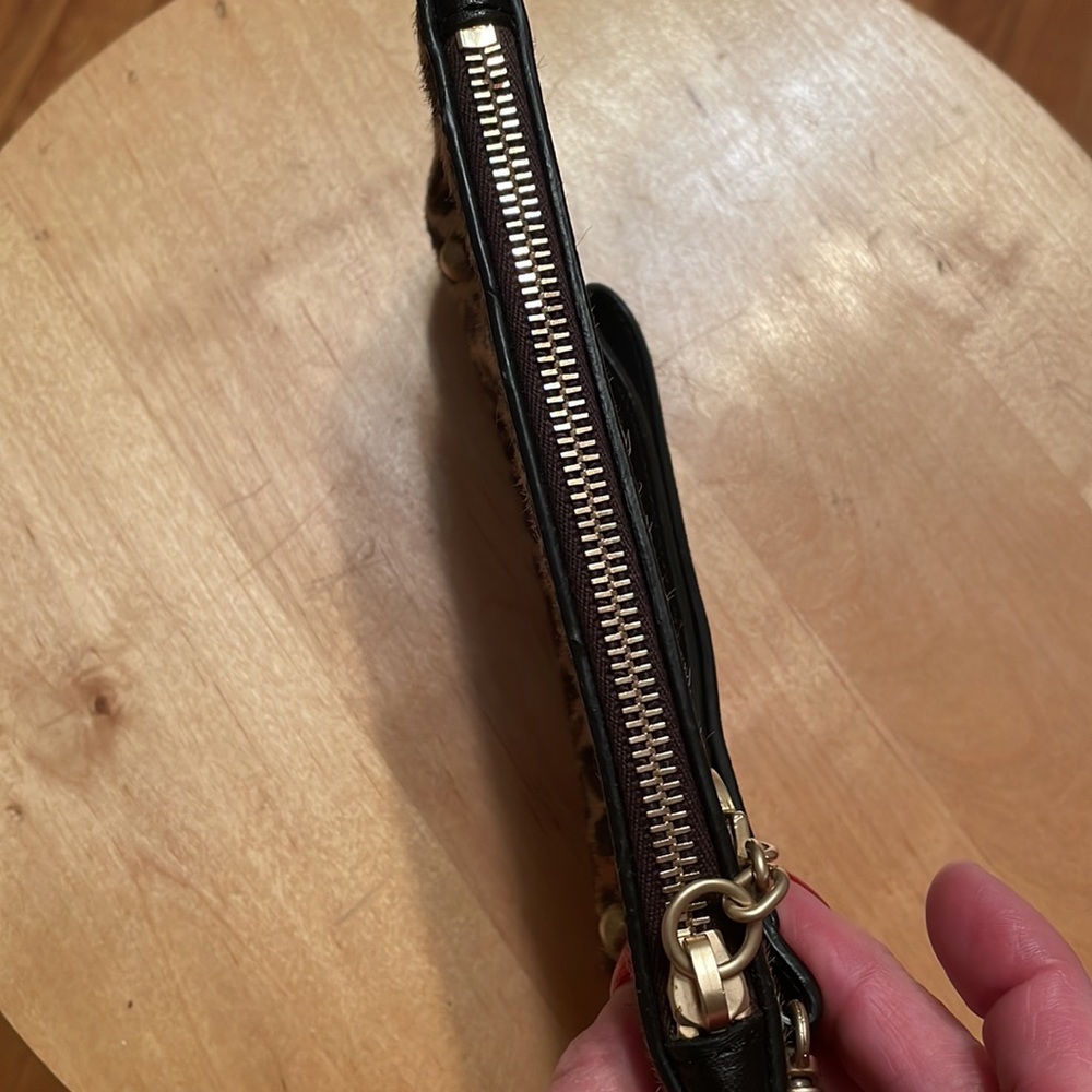 Stuart Weitzman Small Clutch/Wristlet Nwot - image 8